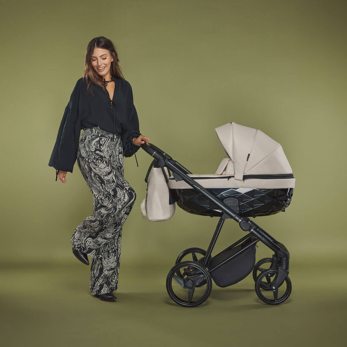 Adamex Quantum Std Beige/Black 2-in-1 Kinderwagen