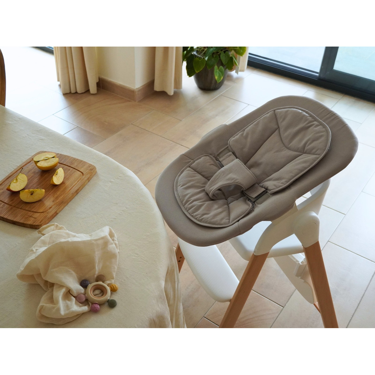 Bo Jungle Grow With Me Pure White Kinderstoel