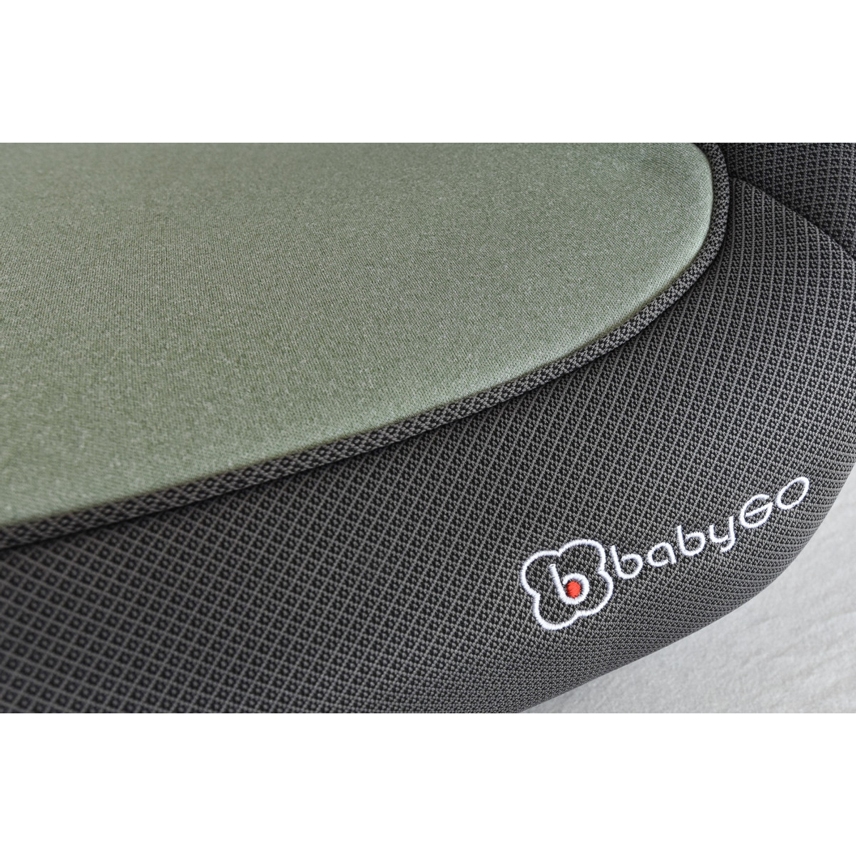 BabyGo Melange Green 125-150 cm i-Size Booster