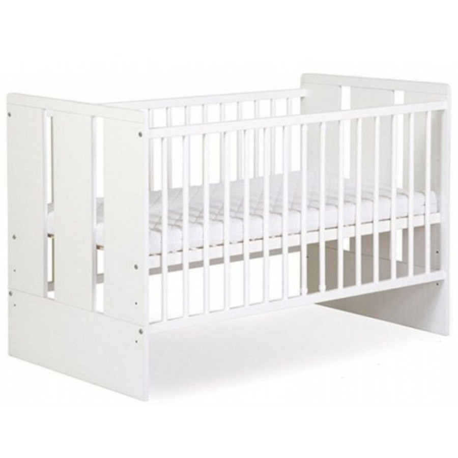 Babykamer Teuntje Wit: Ledikant, Commode en Kast