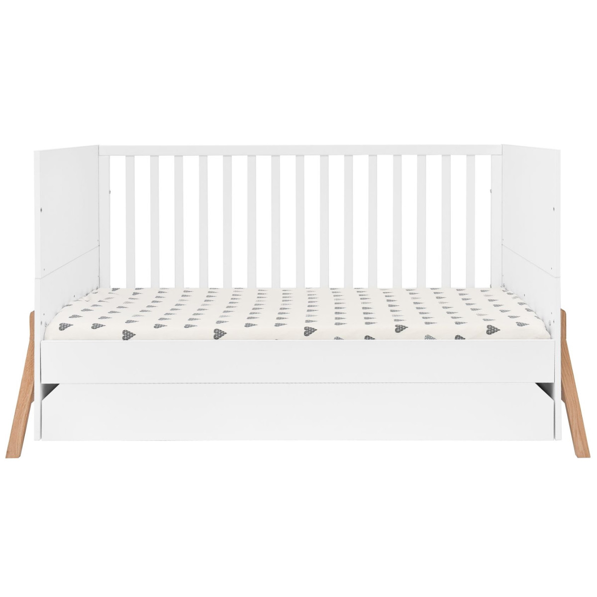Bellamy Lotta Snow Babykamer: Ledikant/Juniorbed en Commode met 3 lades