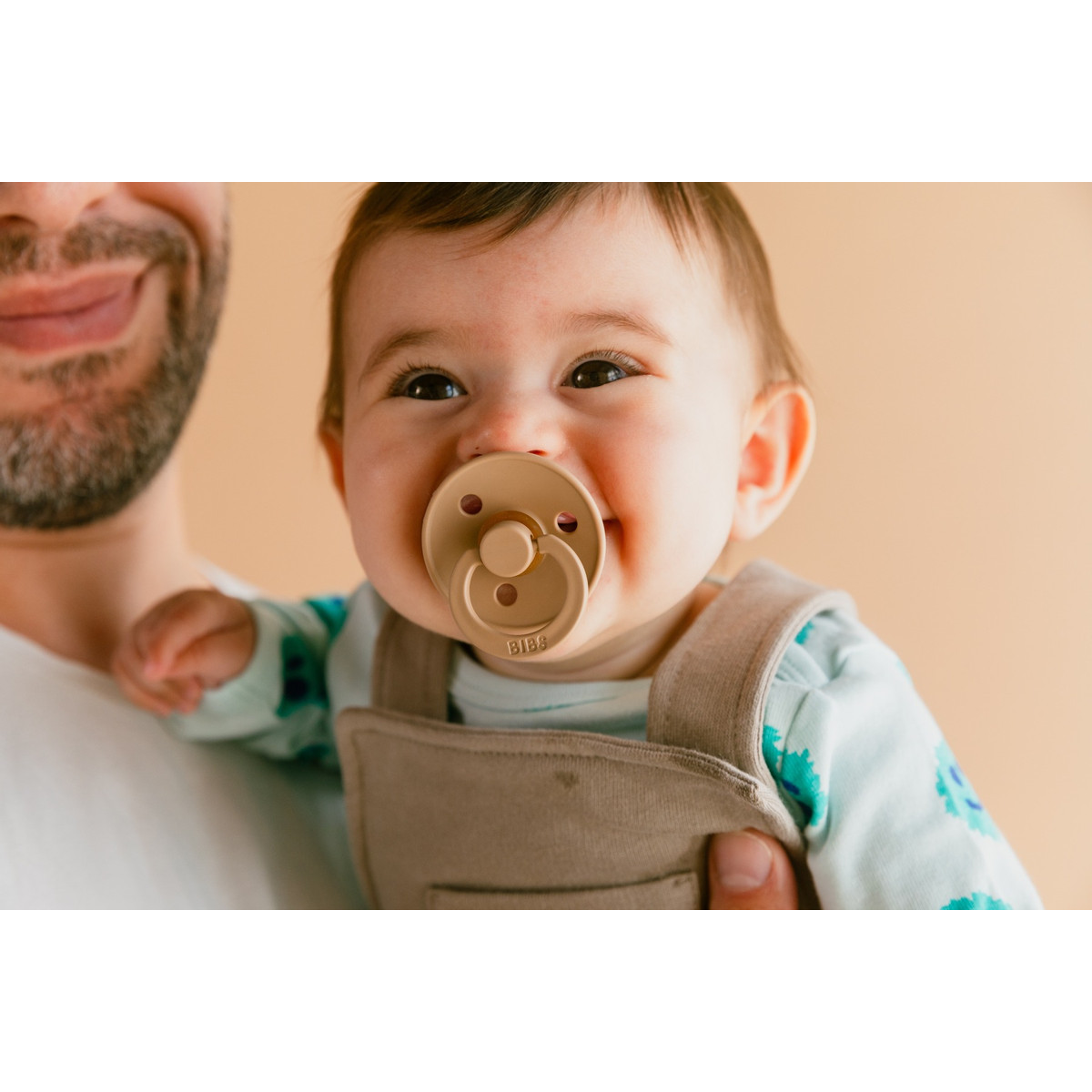 Bibs Taupe 6-18 mnd Fopspeen