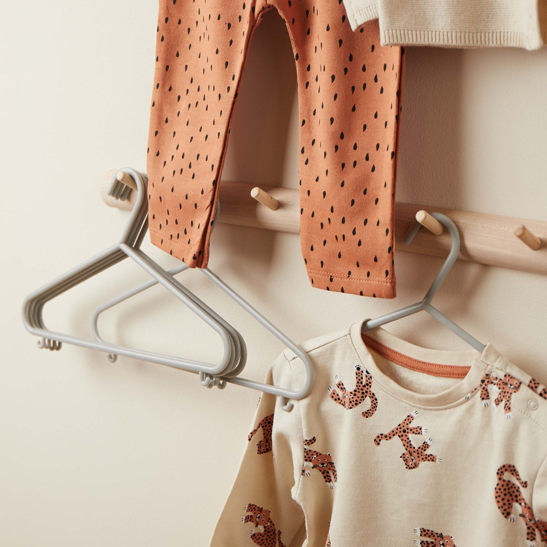 Bieco Kledinghangers Kunststof Grijs 8 Stuks