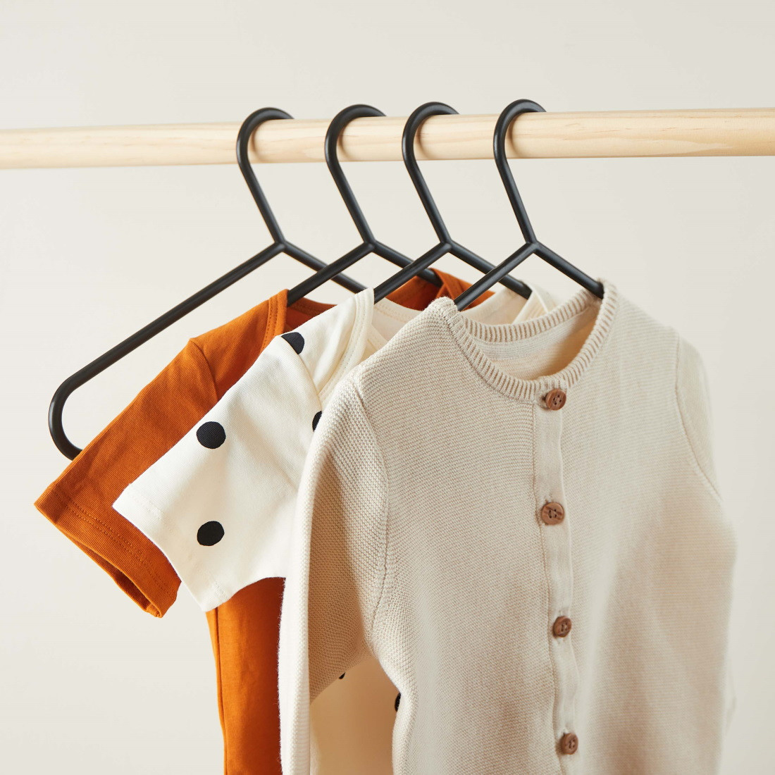 Bieco Kledinghangers Kunststof Zwart 8 stuks