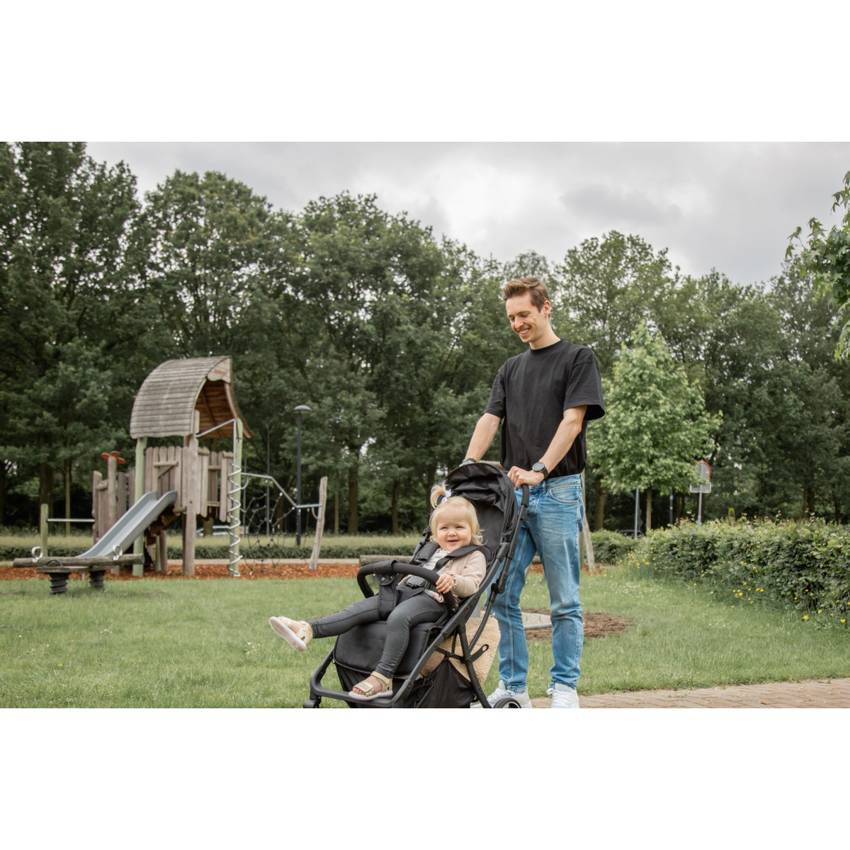 Ding Remi Black Wandelwagen