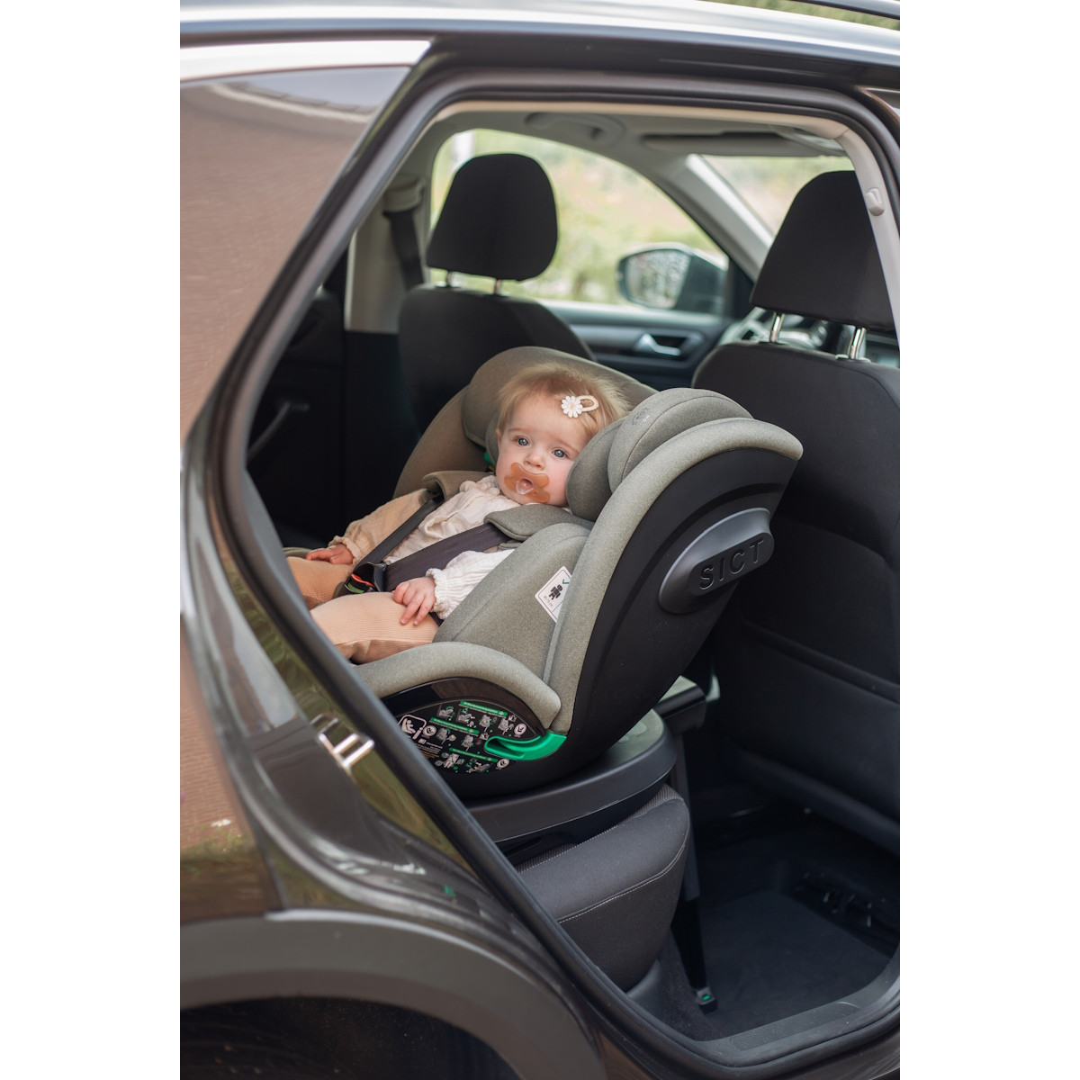 Ding Fynn Black 40-150 cm 360° i-Size Autostoel