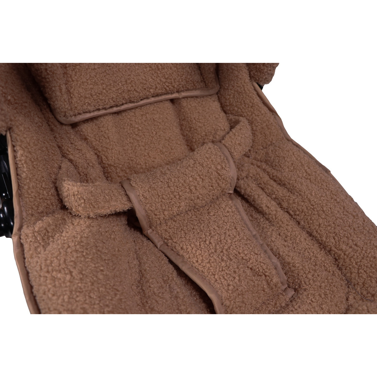 Ding Viggo Bouclé Nougat Wipstoel