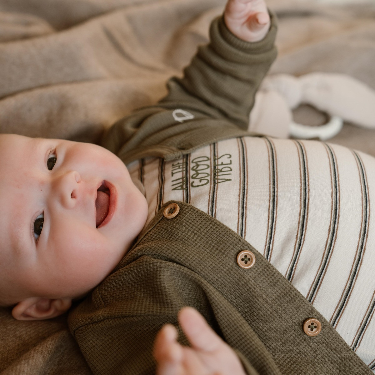 Dirkje Organic Faded Green Maat 62 Shirt met Broekje en Vest