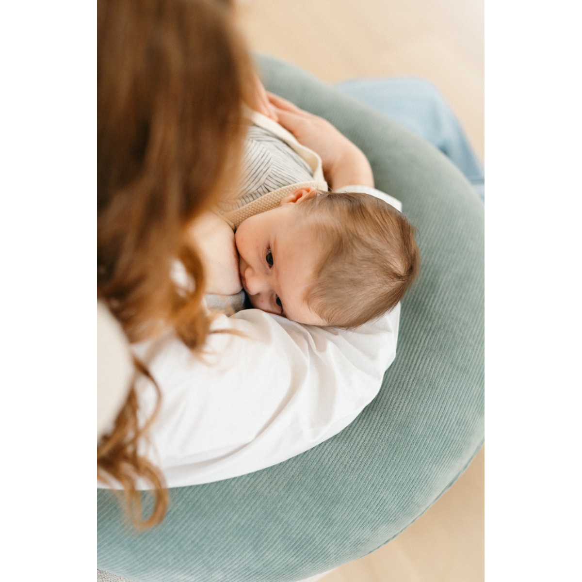 Doomoo Buddy Corduroy Green Voedingskussen