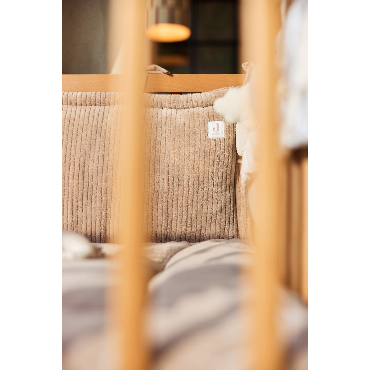 Jollein Cloudy Rib Milky Coffee 30 x 180 cm Boxbumper
