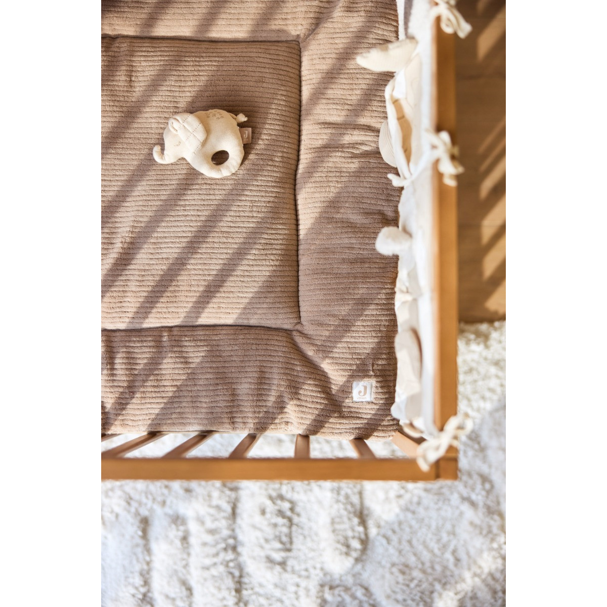 Jollein Cloudy Rib Milky Coffee 75 x 95 cm Boxkleed