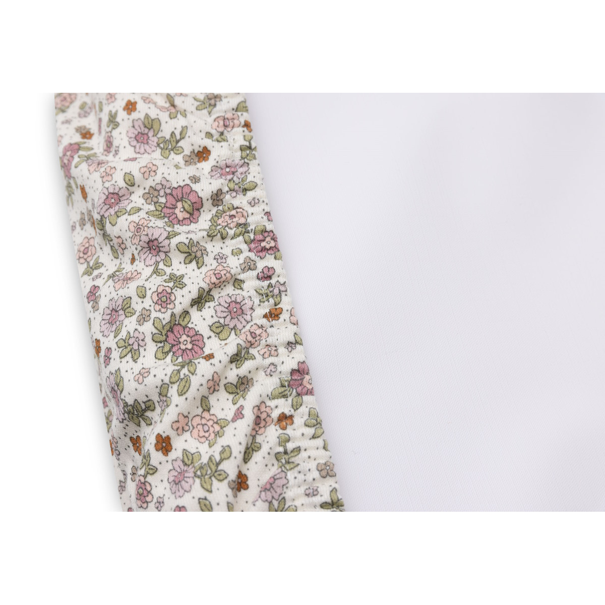 Jollein Jersey Retro Flowers 50 x 70 cm Aankleedkussenhoes