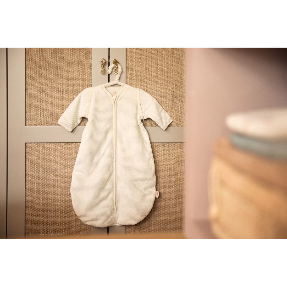 Jollein Rib Ivory Round 90 cm Slaapzak met Afritsbare Mouwen