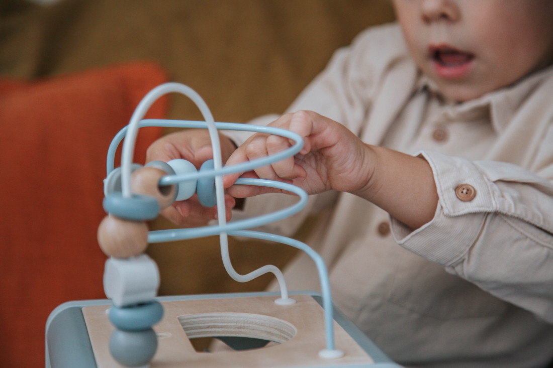 Label Label Blauw Houten Activiteitenkubus