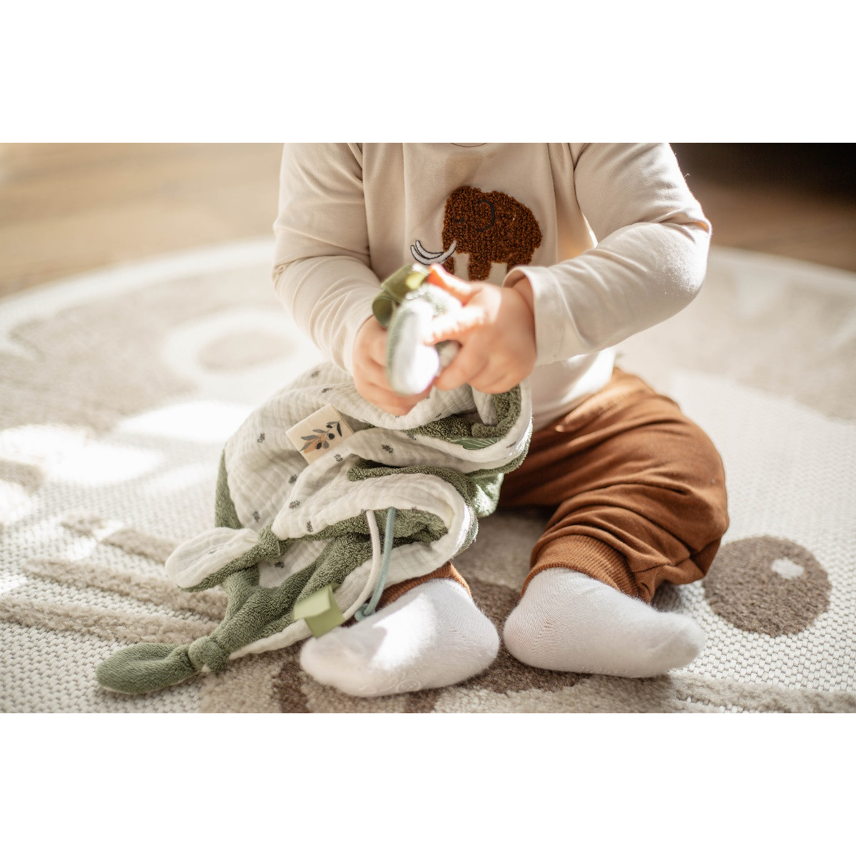 Label Label Olijf Donkergroen Knuffeldoekje