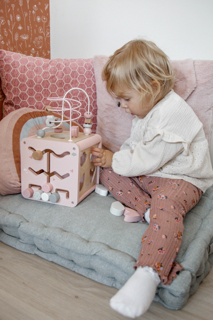 Label Label Roze Houten Activiteitenkubus