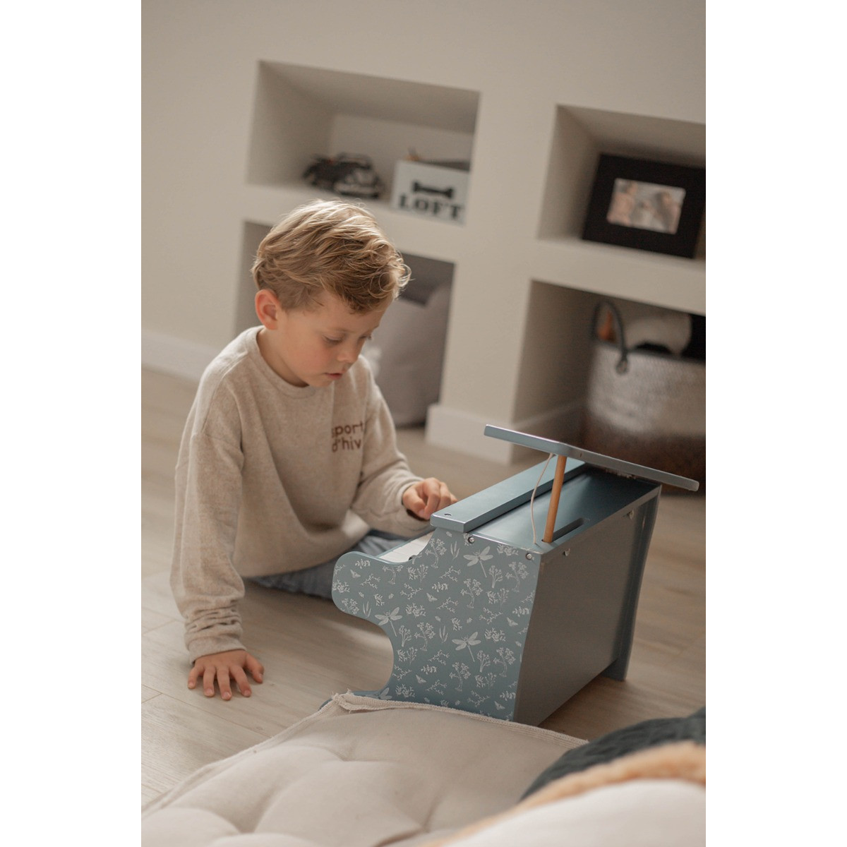 Label Label Blauw Houten Piano