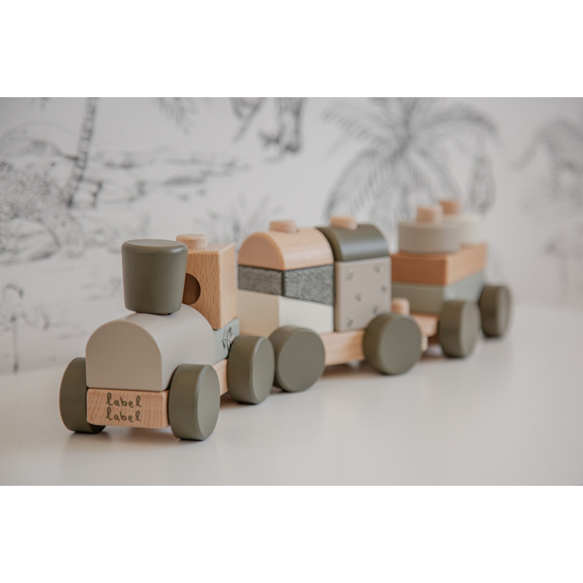 Label Label Olijfgroen Houten Speelgoed Trein