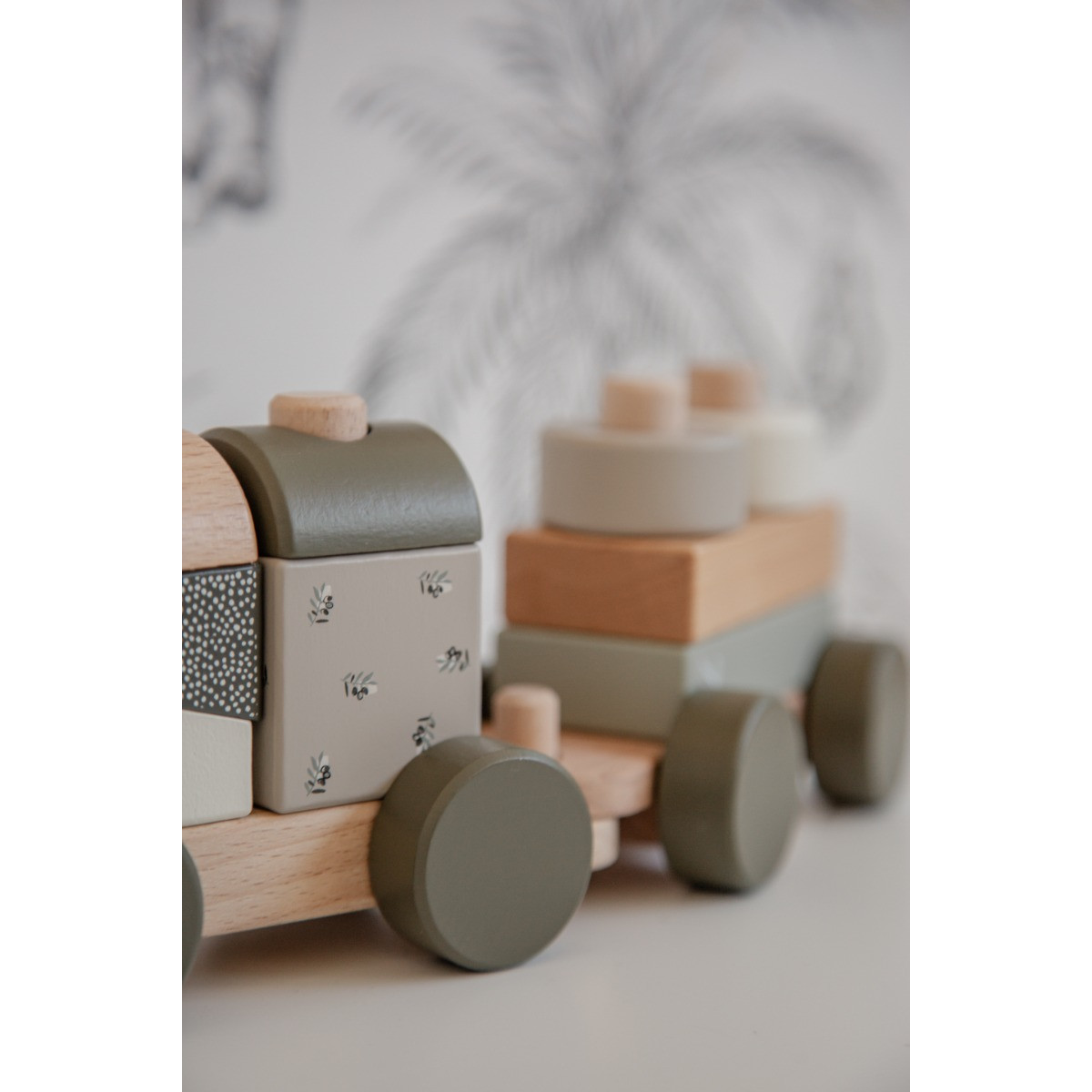 Label Label Olijfgroen Houten Speelgoed Trein