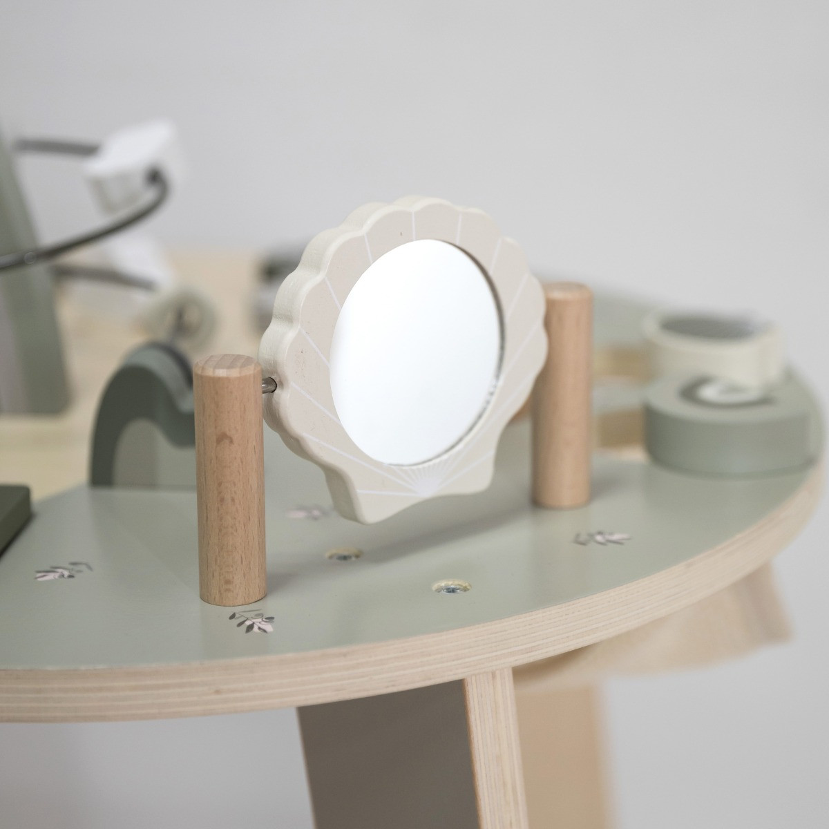 Label Label Olijfgroen Houten Activiteitentafel