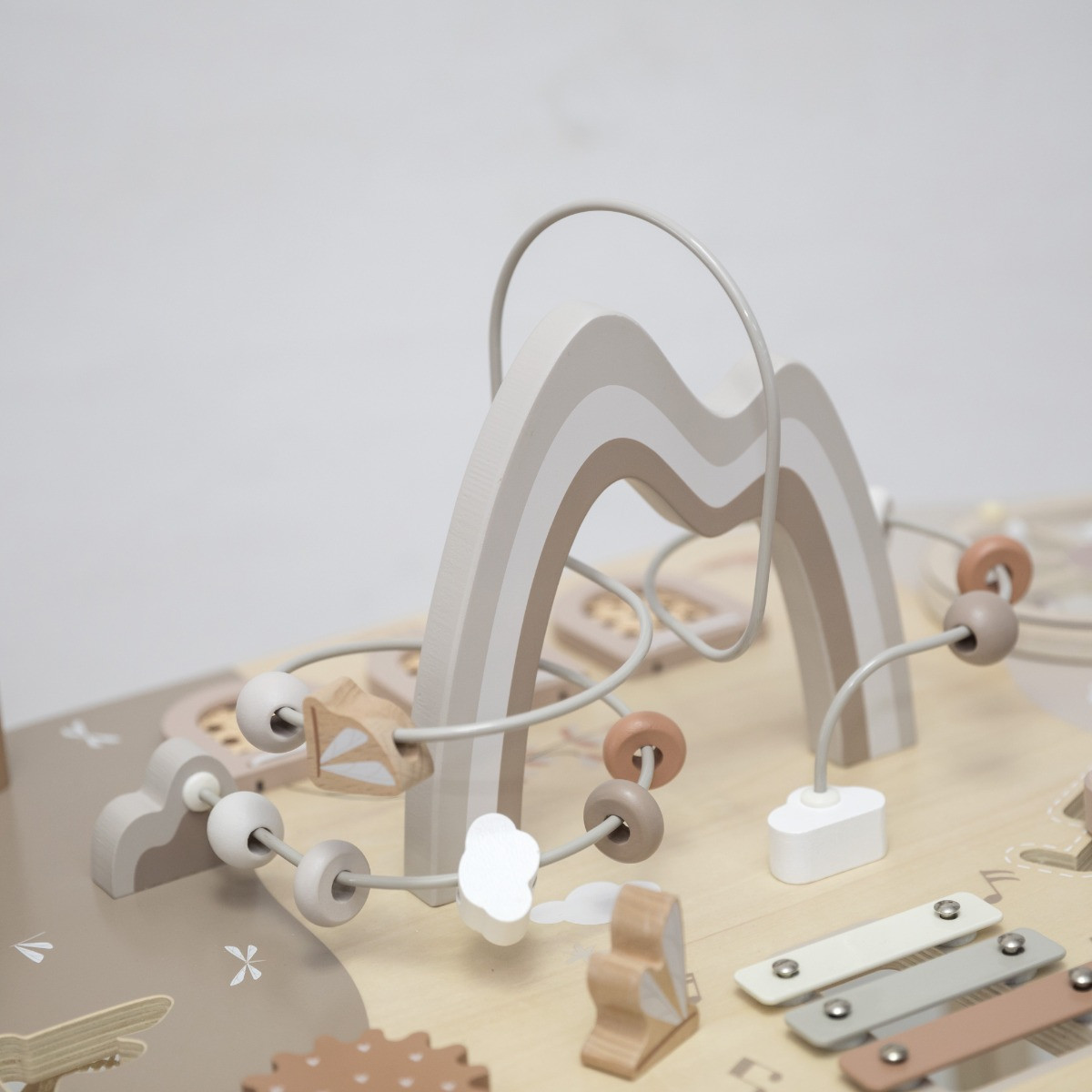 Label Label Nougat Houten Activiteitentafel