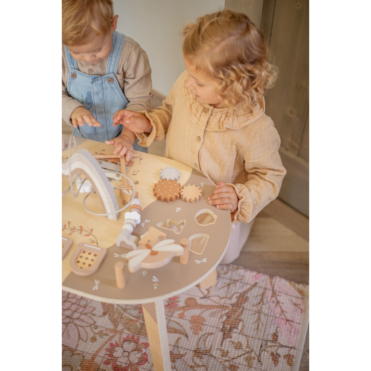 Label Label Roze Houten Activiteitentafel