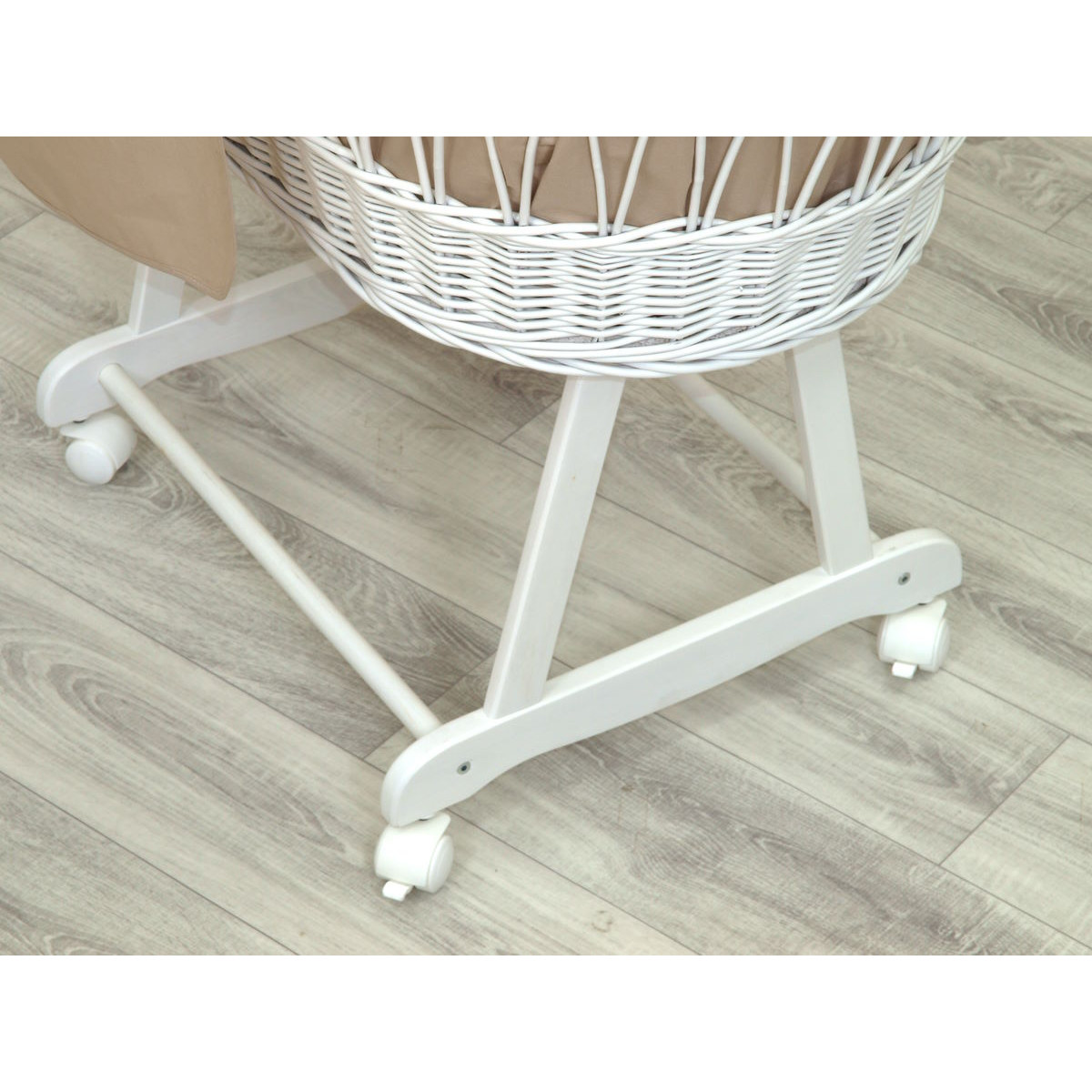 MamaLoes Rotan Wit Pure Beige Baby Wiegje