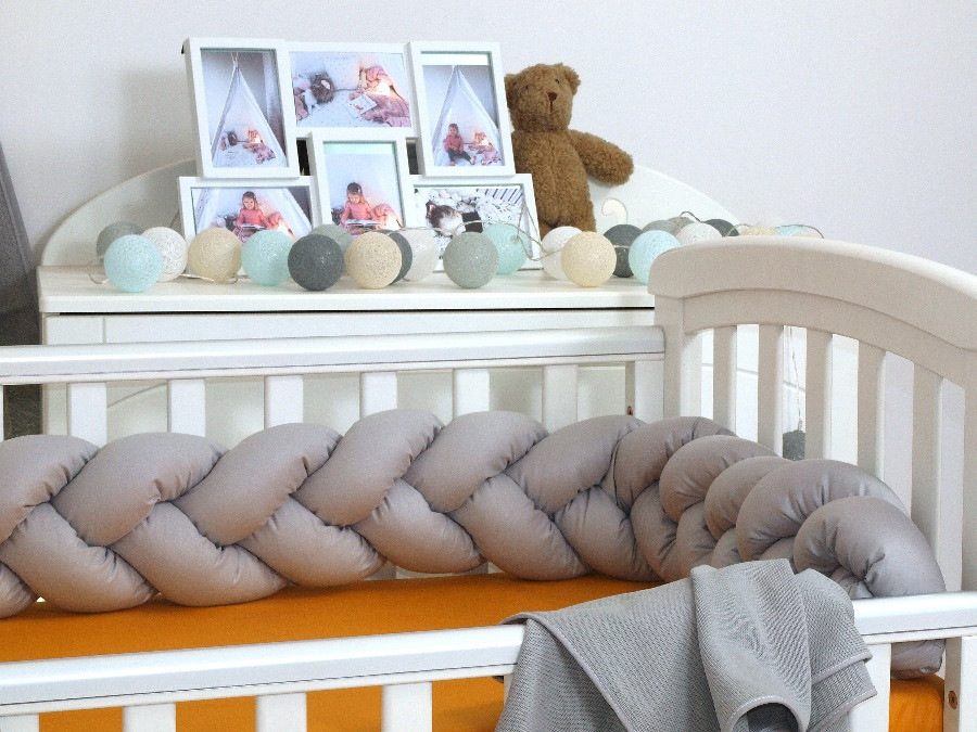 MamaLoes Amy Pure Grijs 2-in-1 Babynest en Braided Bedbumper