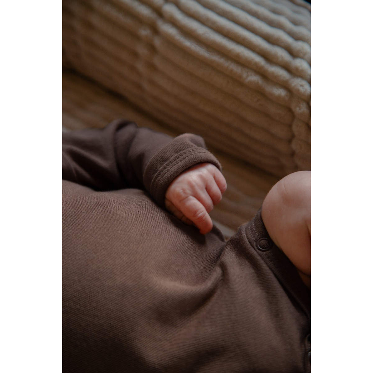 MamaLoes Chocolade Maat 68 Lange Mouw Overslag Romper