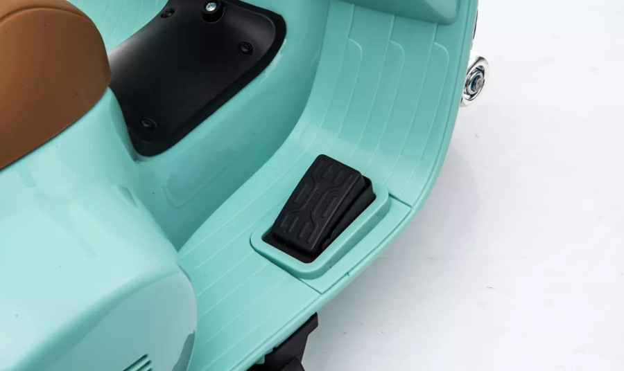 Eco Toys Rood 1,5-3 jaar Elektrische Vespa Scooter