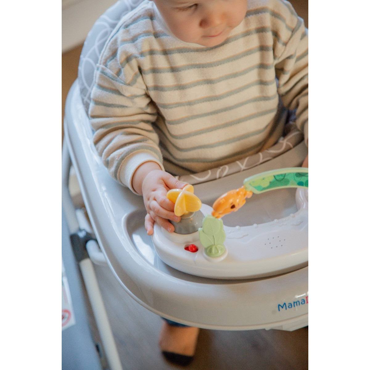 MamaLoes Evi Stone Green Loopstoel