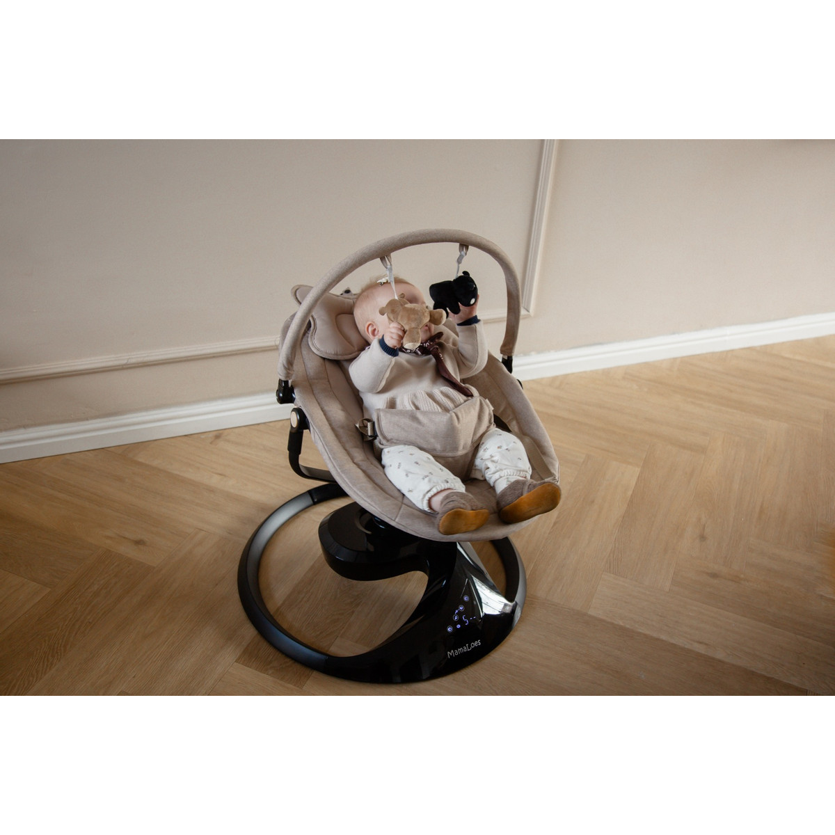 MamaLoes Nola Zwart Deluxe Elektrische Babyschommel
