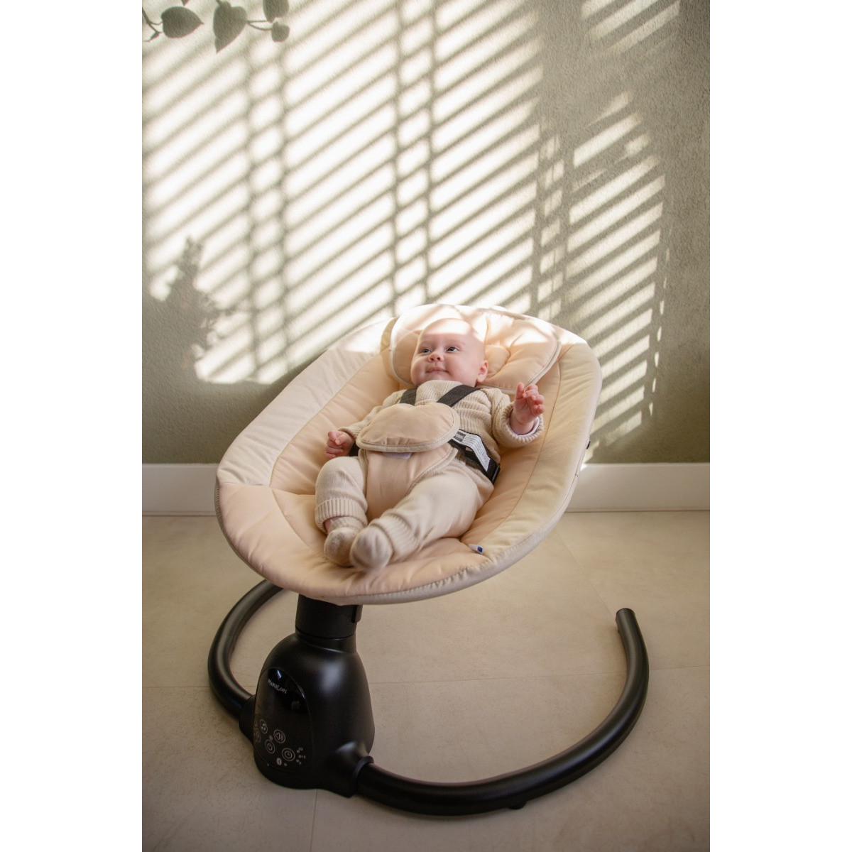 MamaLoes Noud Beige Elektrische Babyschommel