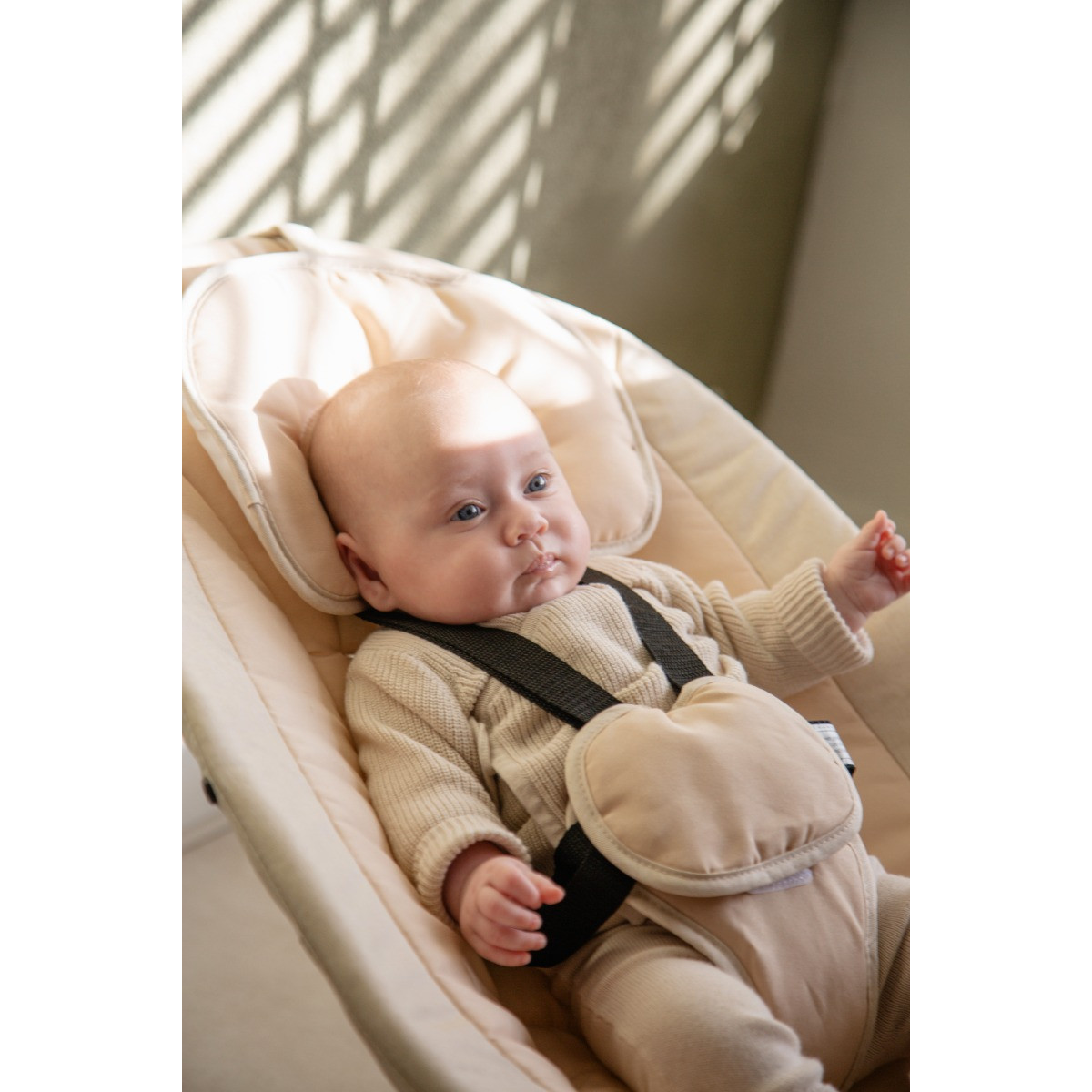 MamaLoes Noud Beige Elektrische Babyschommel