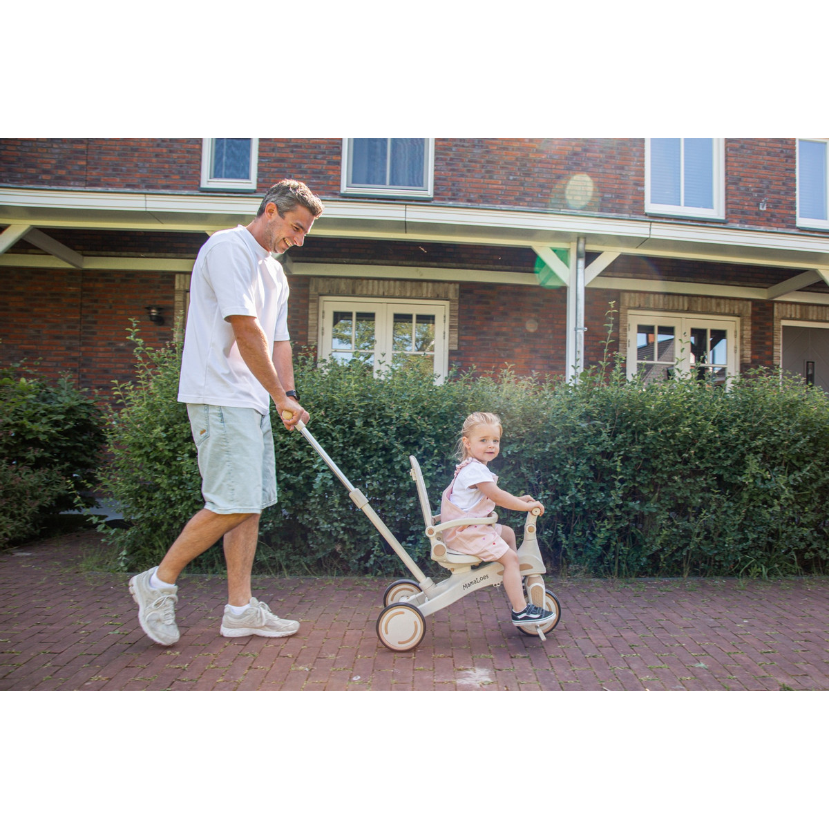Weekendaanbieding: MamaLoes Quinn Beige Driewieler met Duwstang