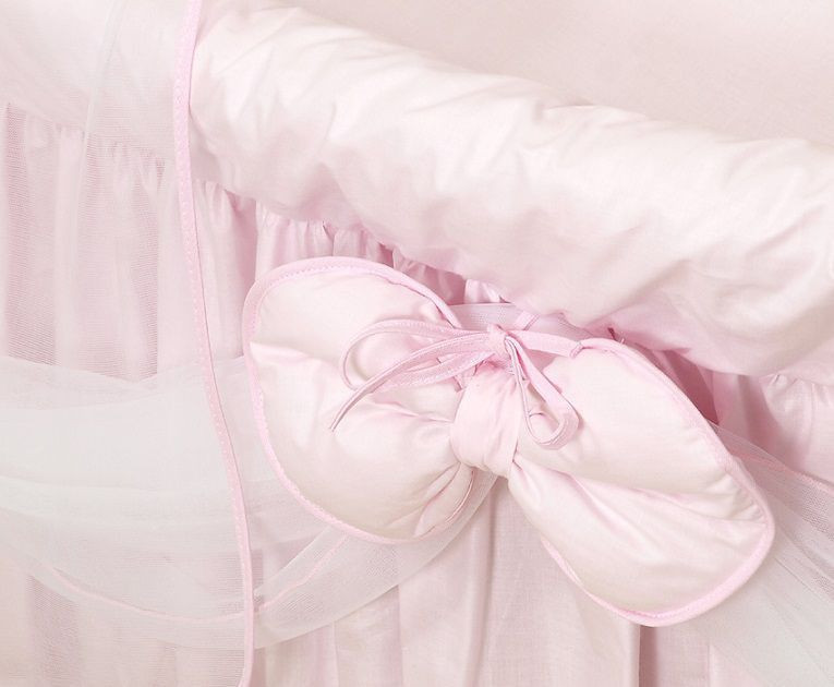 MamaLoes Royal Zacht Roze Voile Baby Wiegje