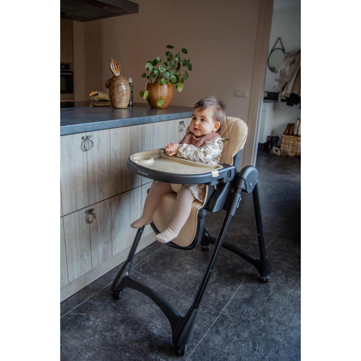 MamaLoes Scott Zwart Kinderstoel