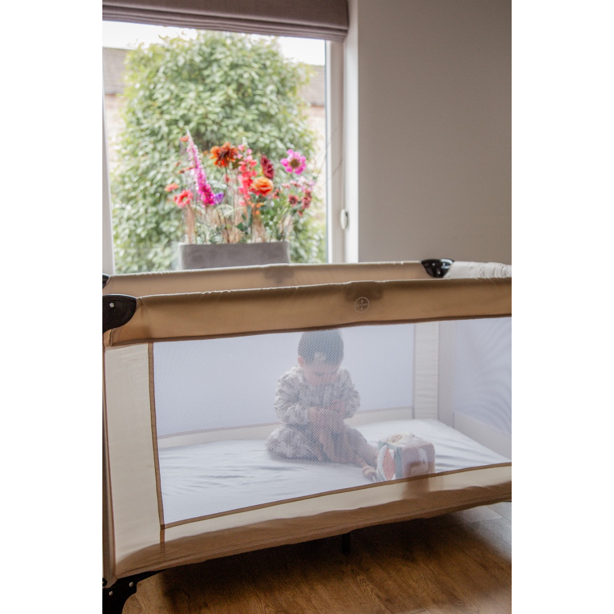 MamaLoes Soof Beige Campingbed