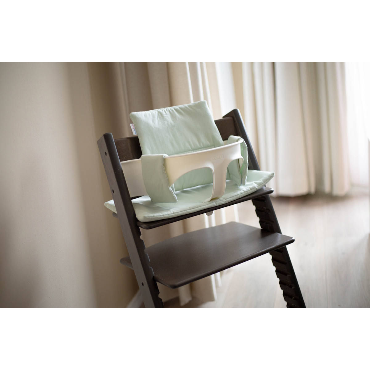 MamaLoes Stone Green Meegroei Stoelverkleiner