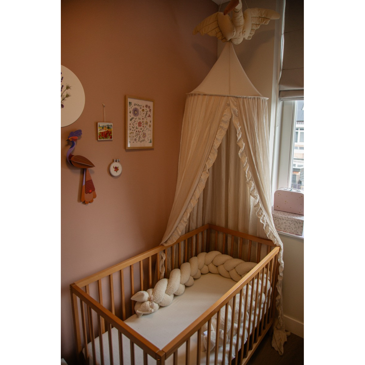 MamaLoes Teddy Boucle Nougat 210 cm Braided Bedbumper