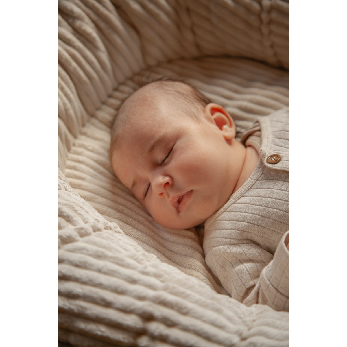 MamaLoes Velours Rib Beige Omkeerbaar Babynest