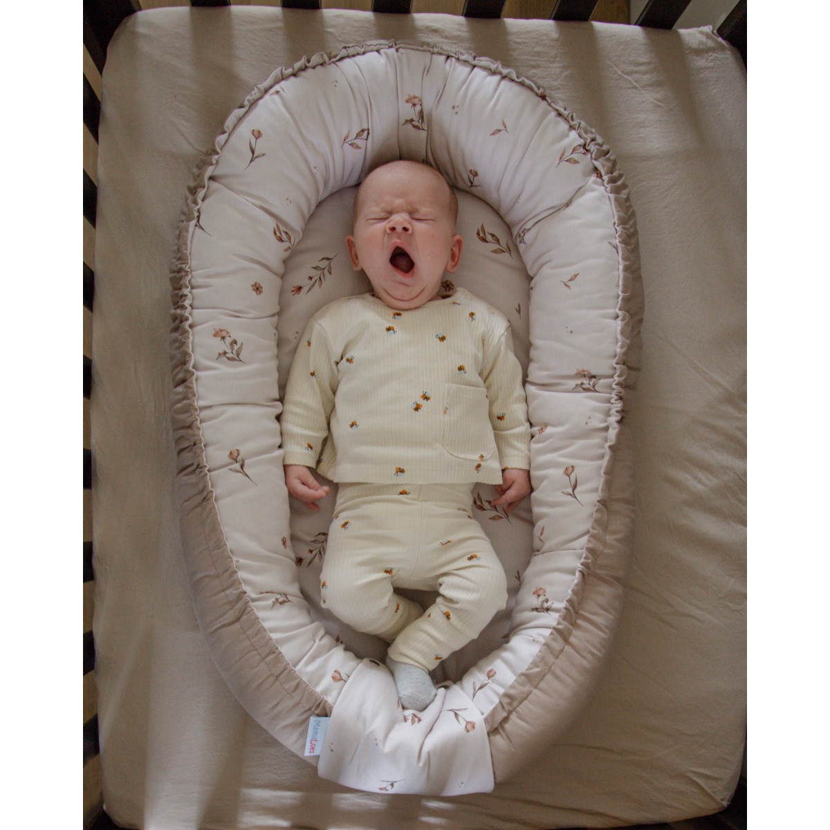 MamaLoes Vintage Bloemen Omkeerbaar Babynest