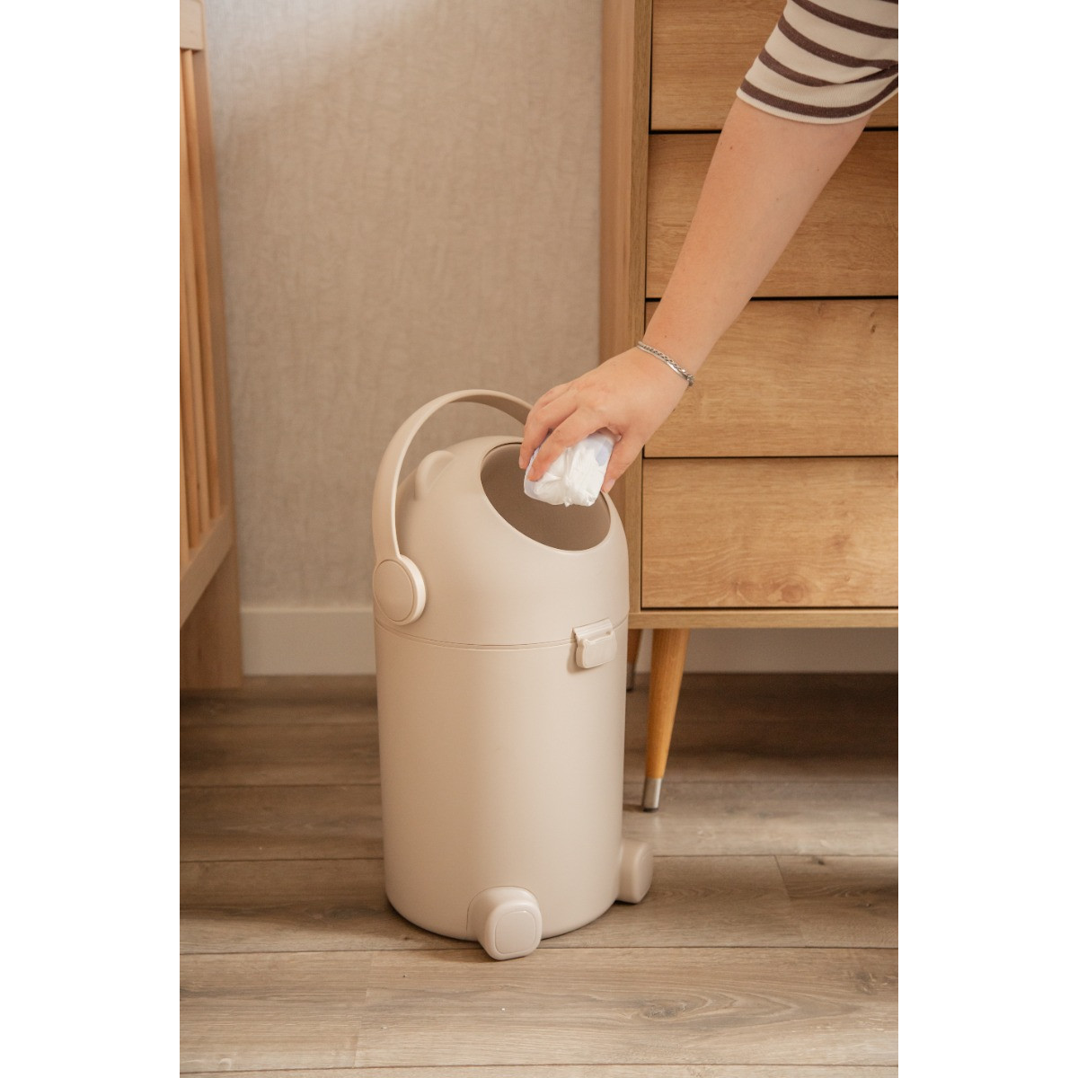 MamaLoes Zand Beige Beer Luieremmer + 3 x 30 Zak voor Luieremmer
