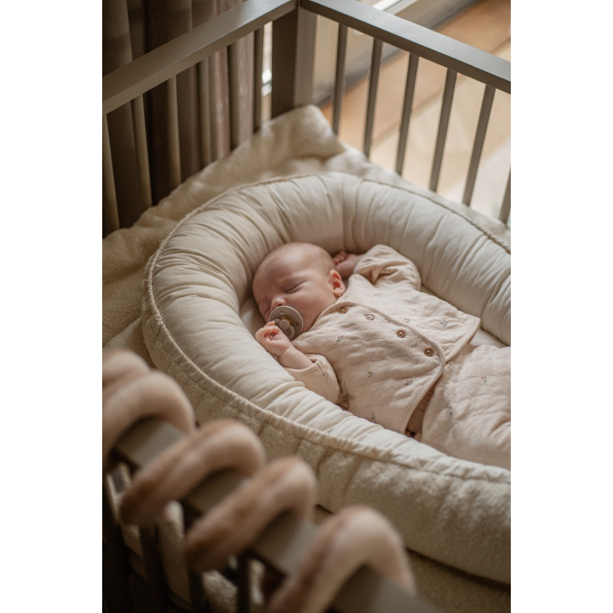 MamaLoes Teddy Boucle Naturel Omkeerbaar Babynest & Omkeerbaar Boxkleed