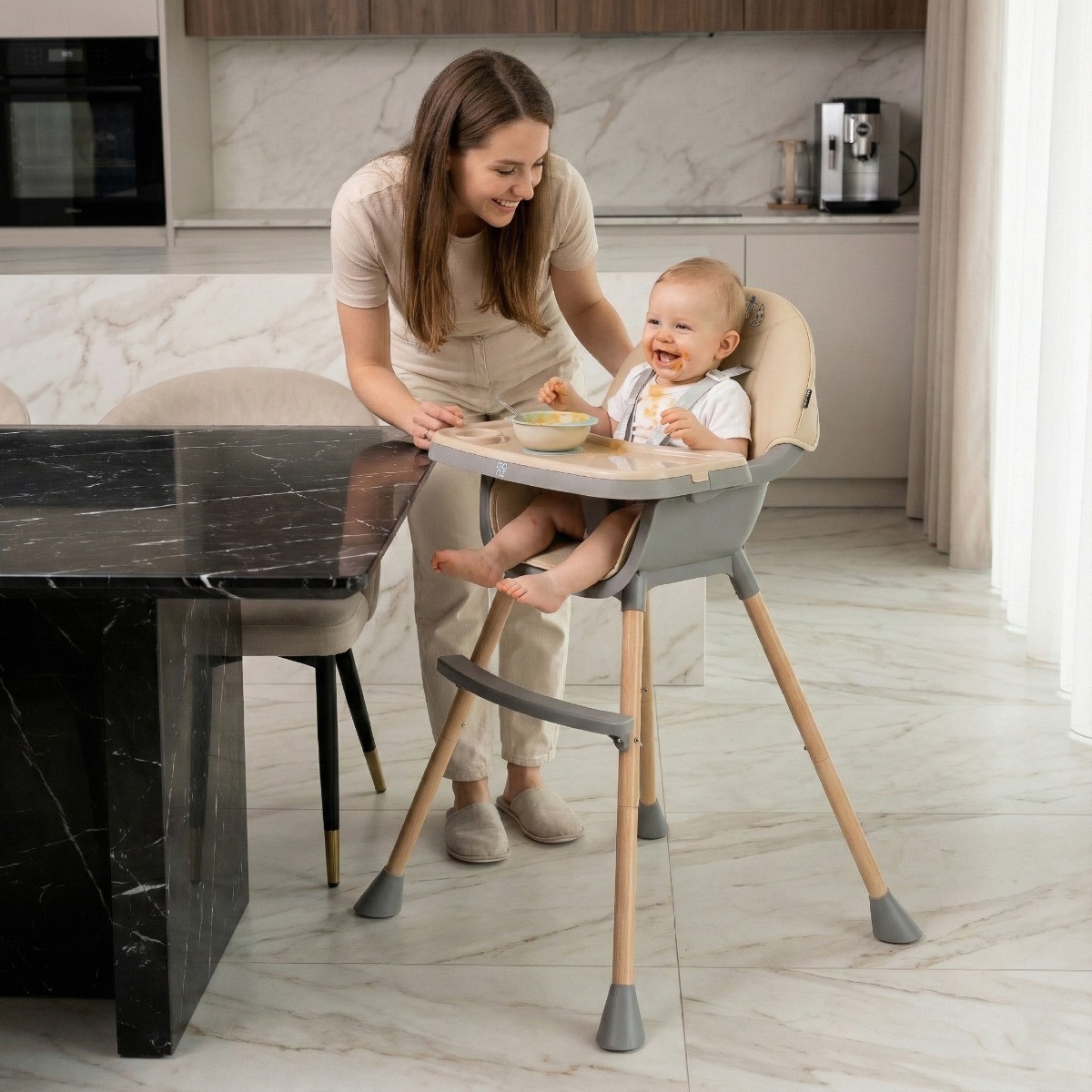 Moni Biscotti Beige 2-in-1 Kinderstoel