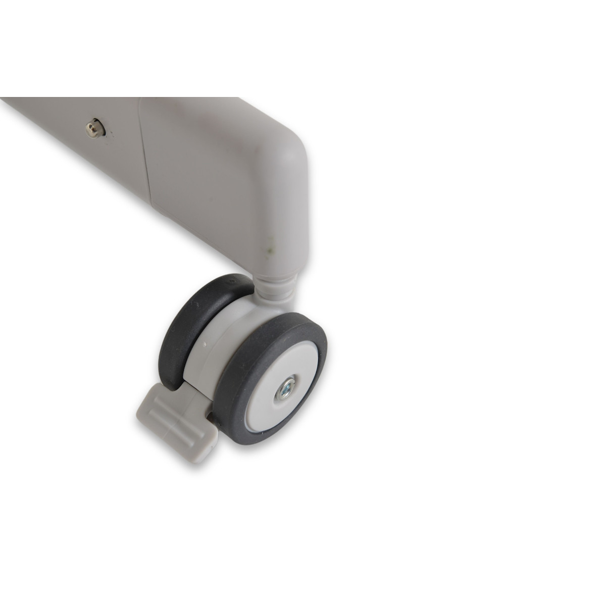 Moni Pengy Blue Wieg aan Bed