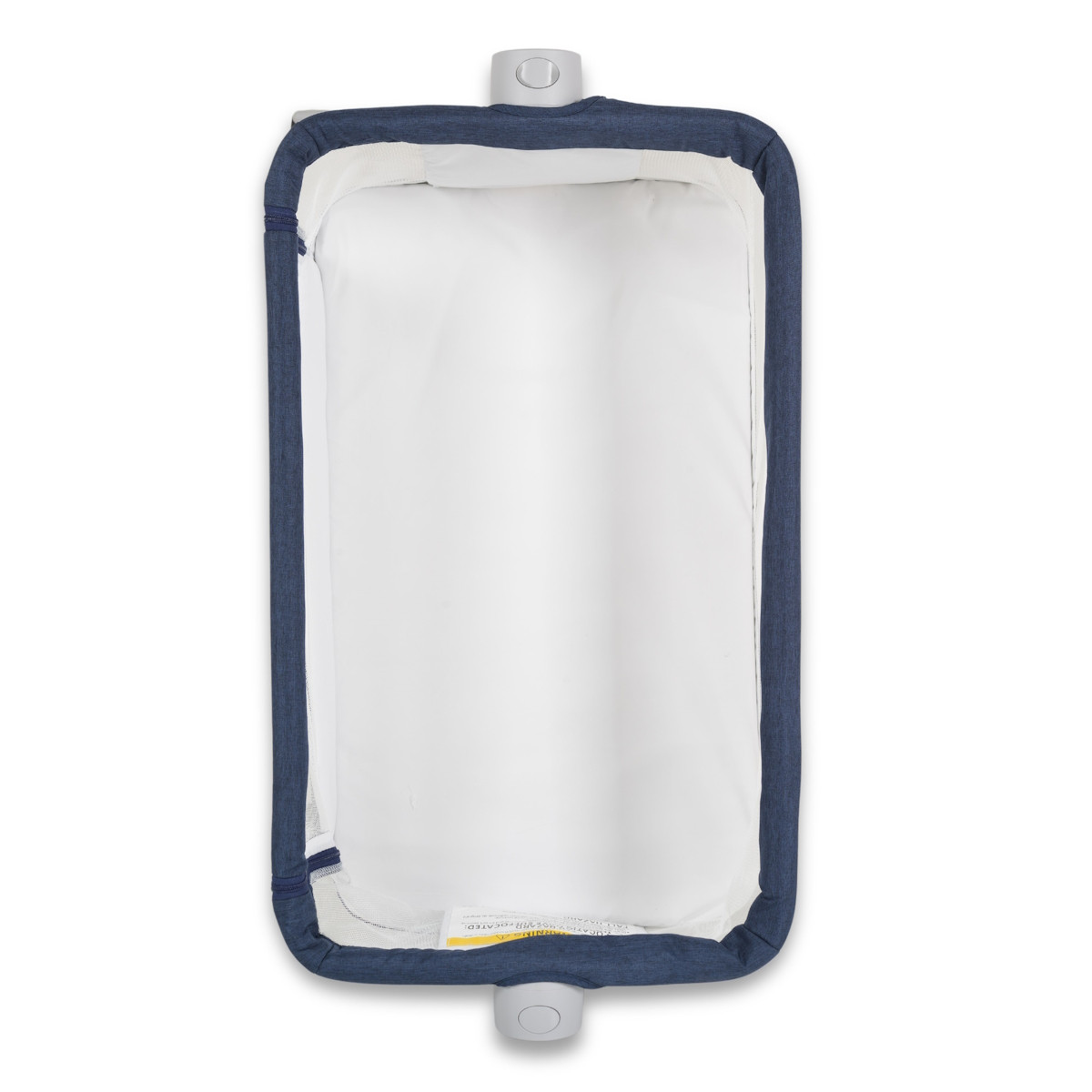 Moni Pengy Blue Wieg aan Bed