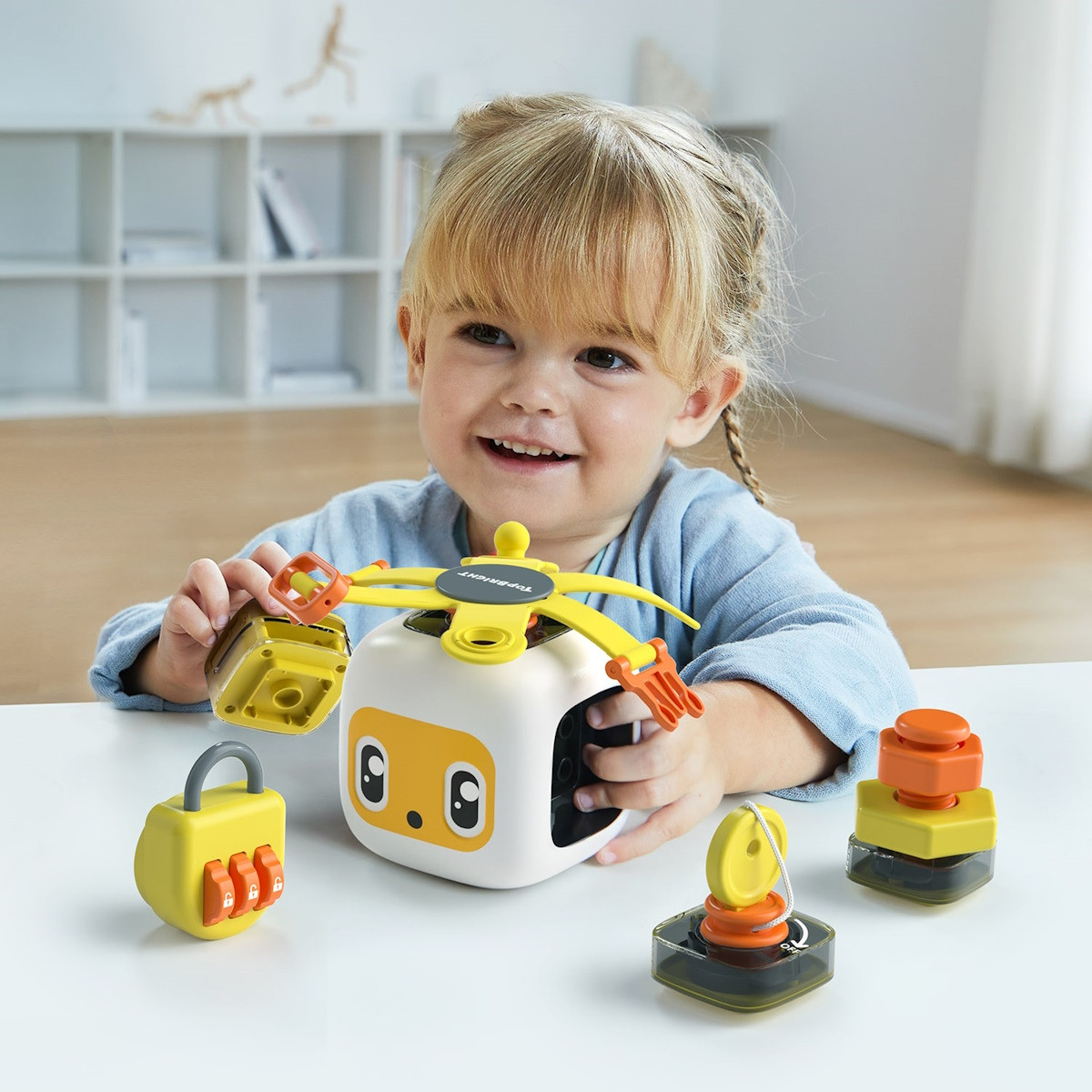 Topbright Busy Cube 24m+ Activiteitenkubus