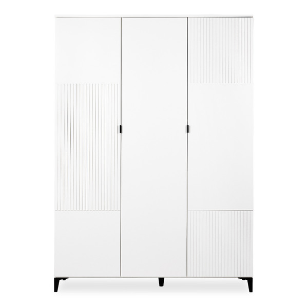 Babykamer Mia: Ledikant, Commode en 3-Deurskast