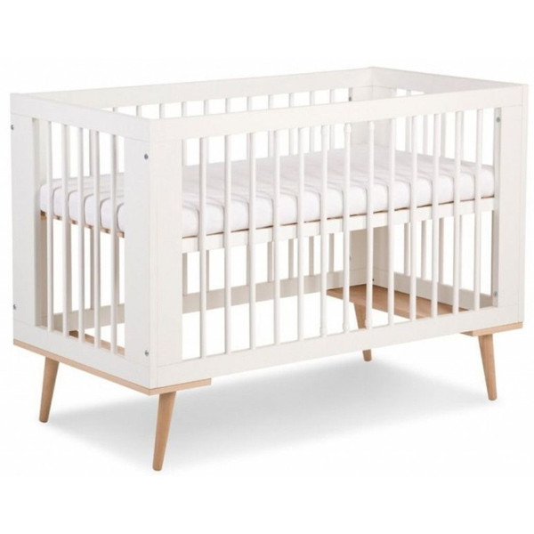 Babykamer Marloes Wit: Ledikant, Commode & 2-Deurskast